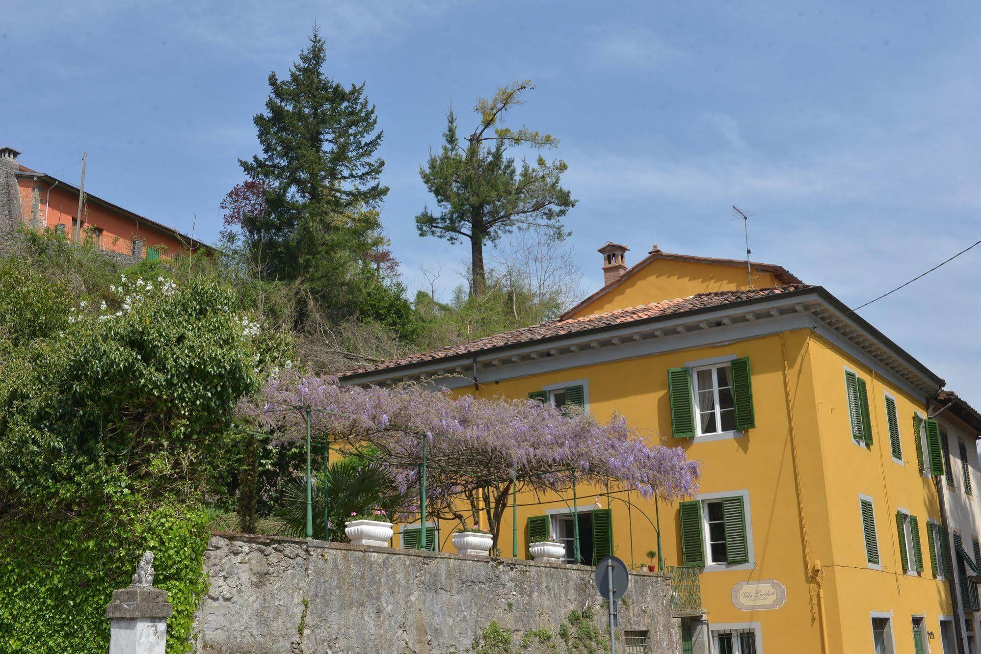 Villa Lucchesi Bagni di Lucca Exteriör bild